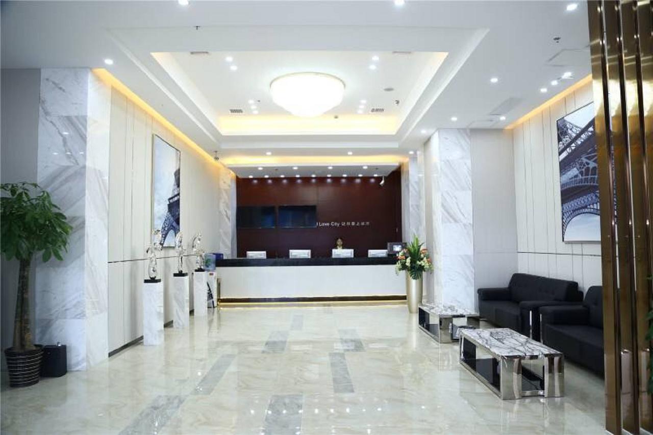 Hanting Express Changsha Railway Station Wuyi Road מראה חיצוני תמונה